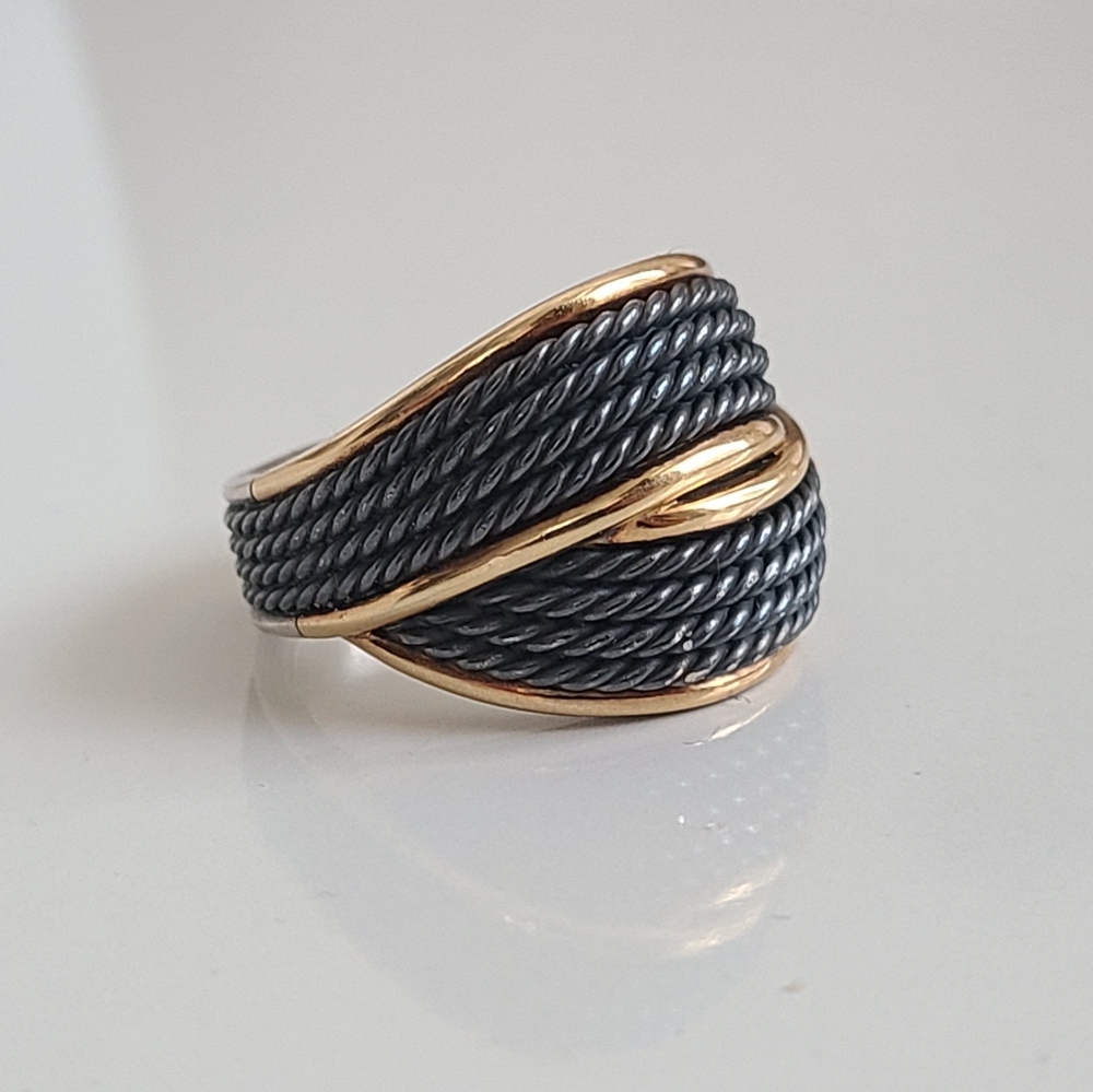 David Yurman Origami Crossover Ring In Blackened Silver and Gold - Picture 13 of 13